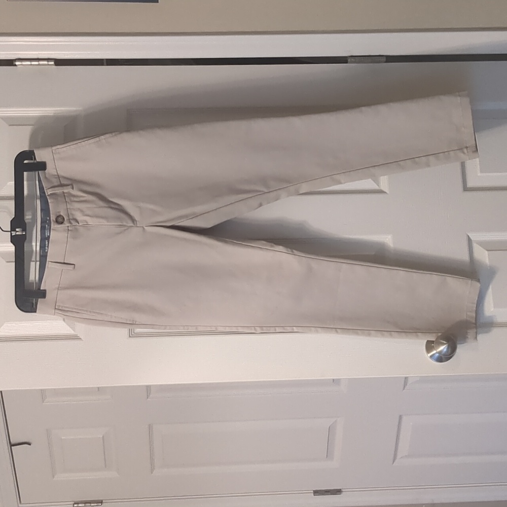 Old Navy men's khaki pants. Ultimate skinny, built in flex. 30X30